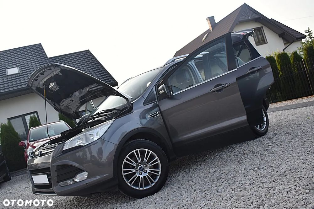 Ford Kuga 2.0 TDCi 2x4 Titanium - 13