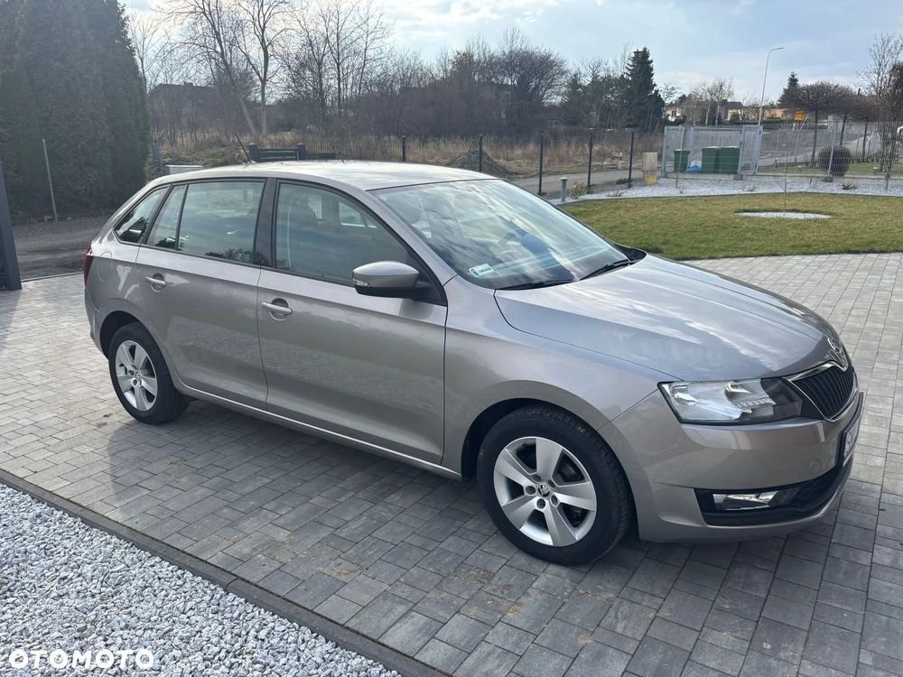Skoda RAPID Spb 1.0 TSI Drive - 2