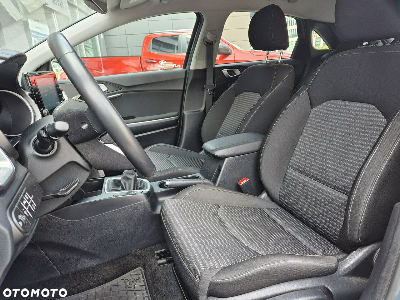 Kia Ceed - 14