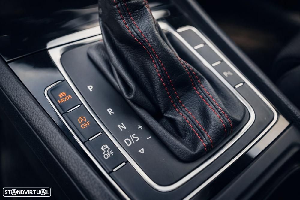 VW Golf 2.0 TSI GTI DSG - 27