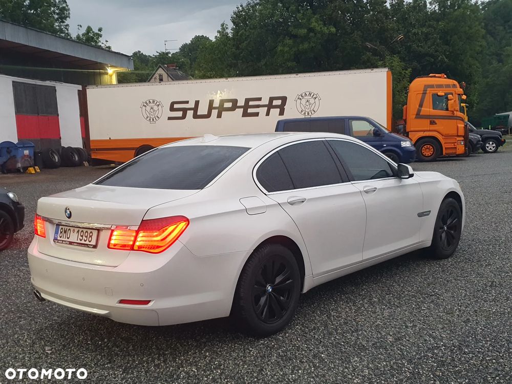 BMW Seria 7 730d Blue Performance - 24