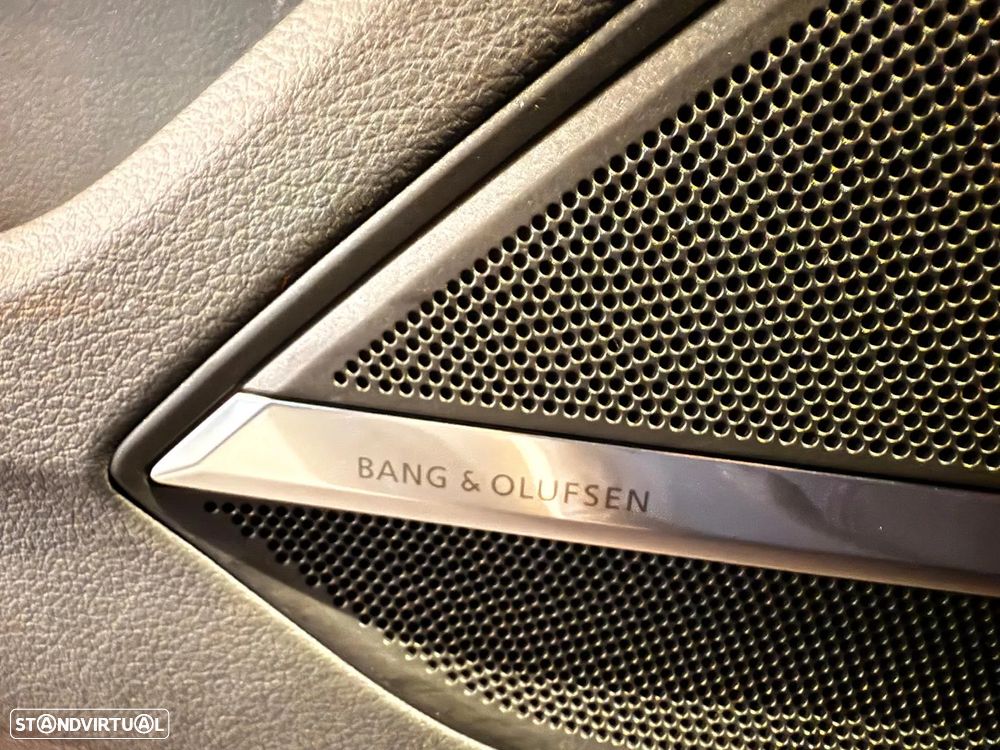 Audi A8 3.0 TDI V6 quattro Tiptronic Longo - 32