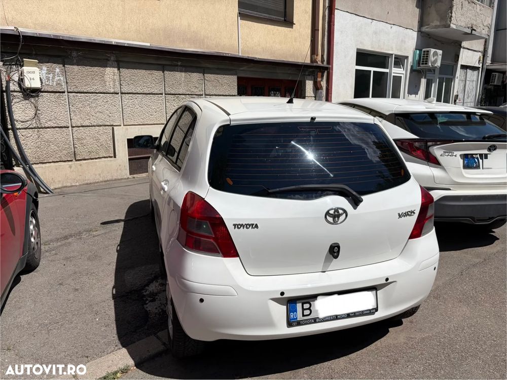 Toyota Yaris 1.4 D-4D Terra - 4