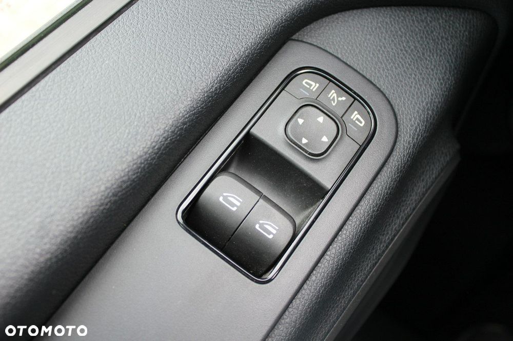 Mercedes-Benz Sprinter - 16