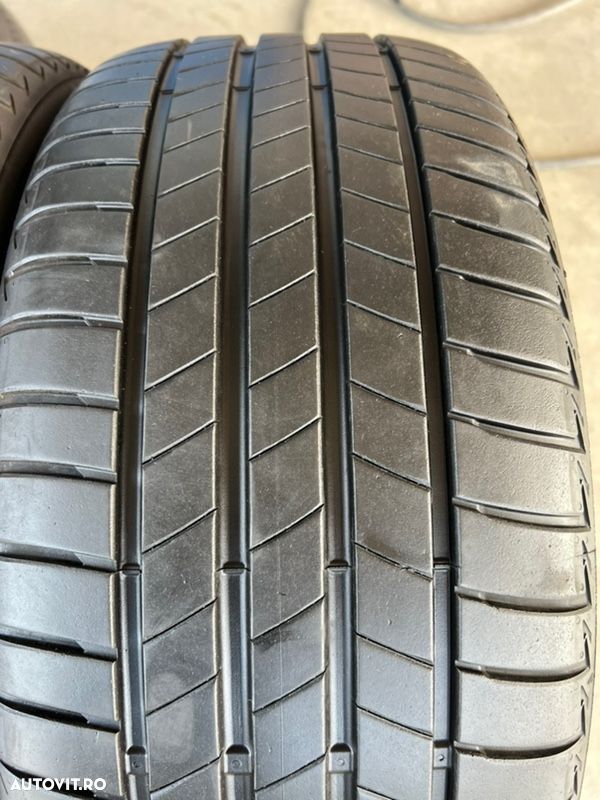 vând 2 anvelope 245/40/19 bridgestone de vară ca noi - 3