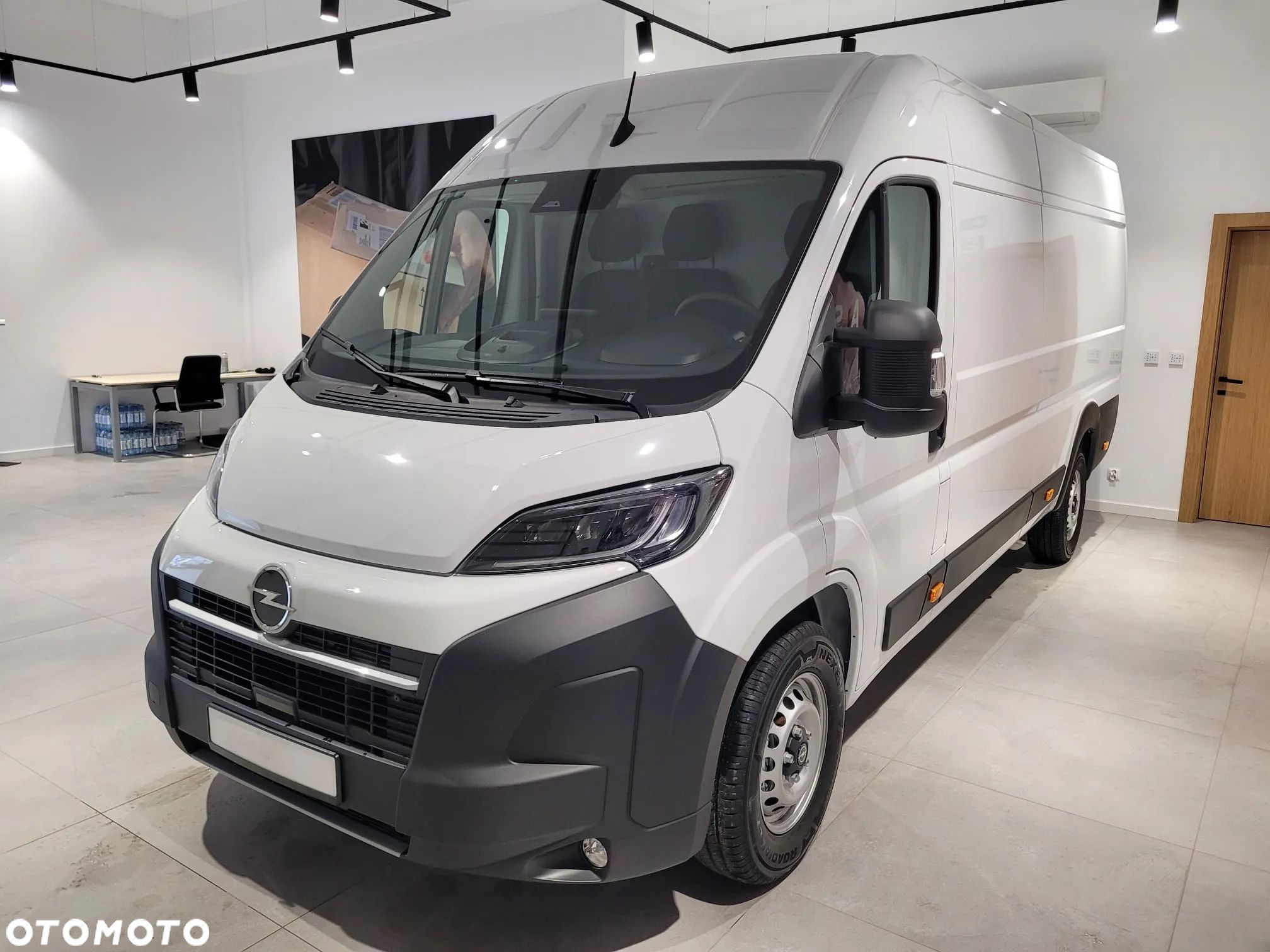 Opel Movano - 1