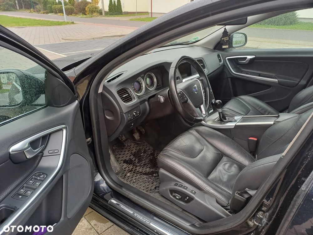 Volvo V60 DRIVe Summum - 13