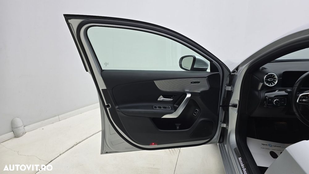 Mercedes-Benz A - 10