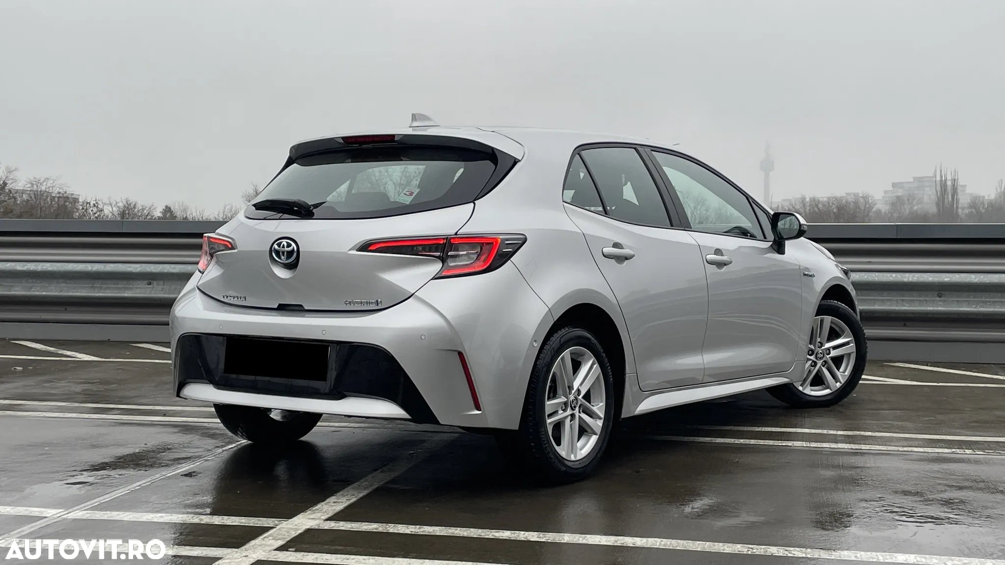 Toyota Corolla 1.8 Hybrid Comfort - 5
