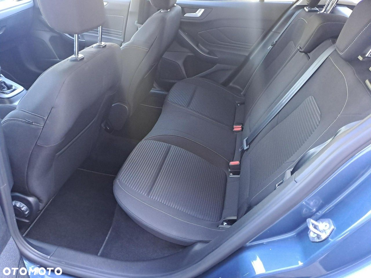 Ford Focus 1.0 EcoBoost mHEV Titanium X - 11