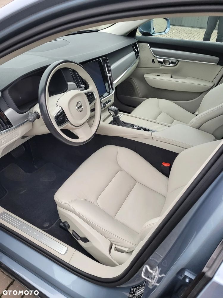 Volvo S90 D4 Momentum - 22