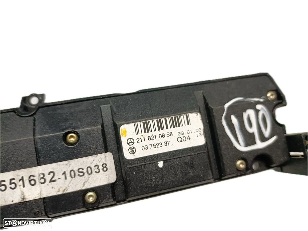 Botão De 4 Piscas Mercedes-Benz E-Class (W211) - 3