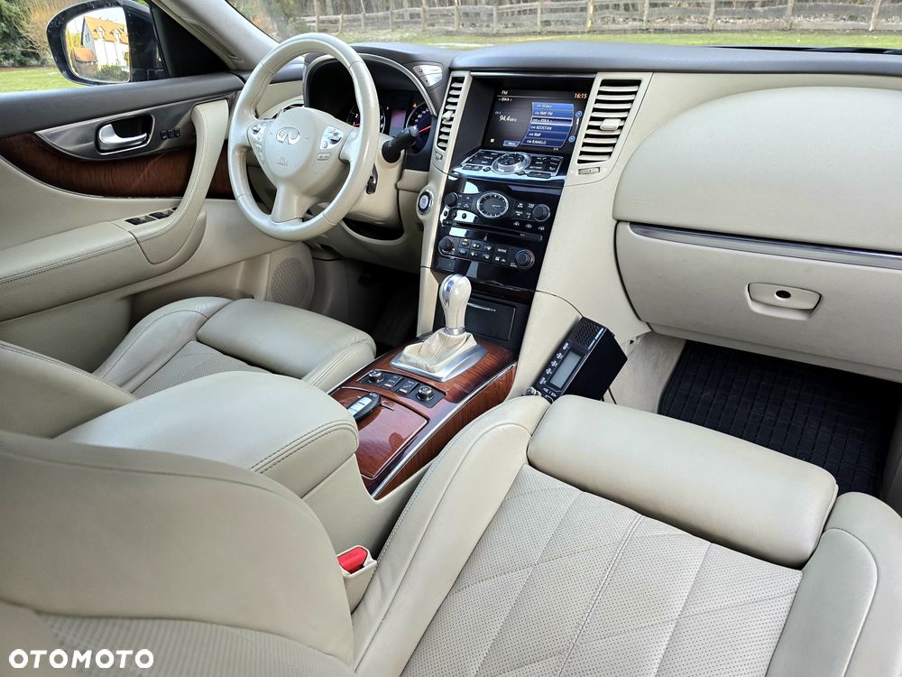 Infiniti FX FX50 S Premium - 9