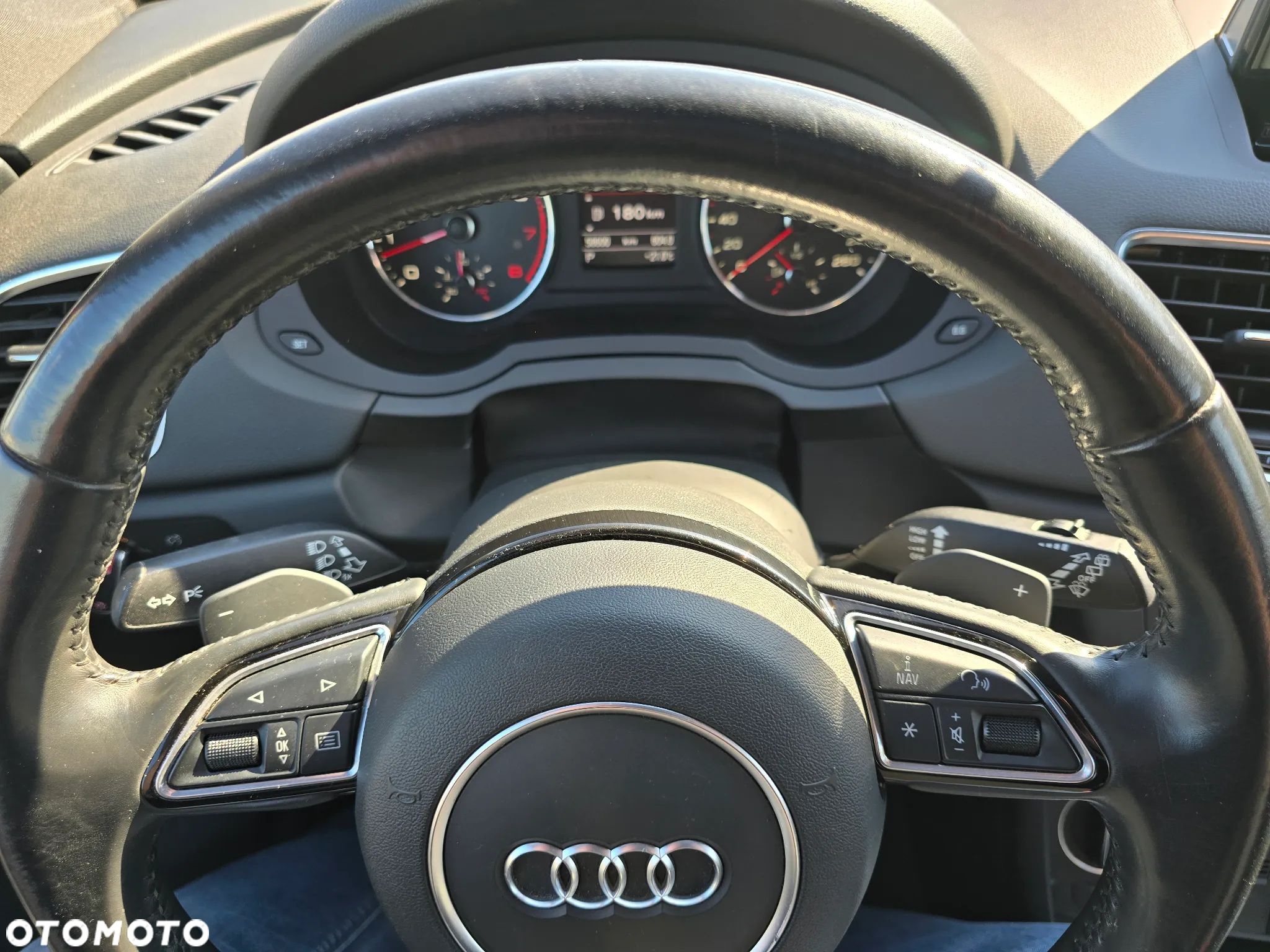 Audi Q3 2.0 TFSI quattro S tronic - 24