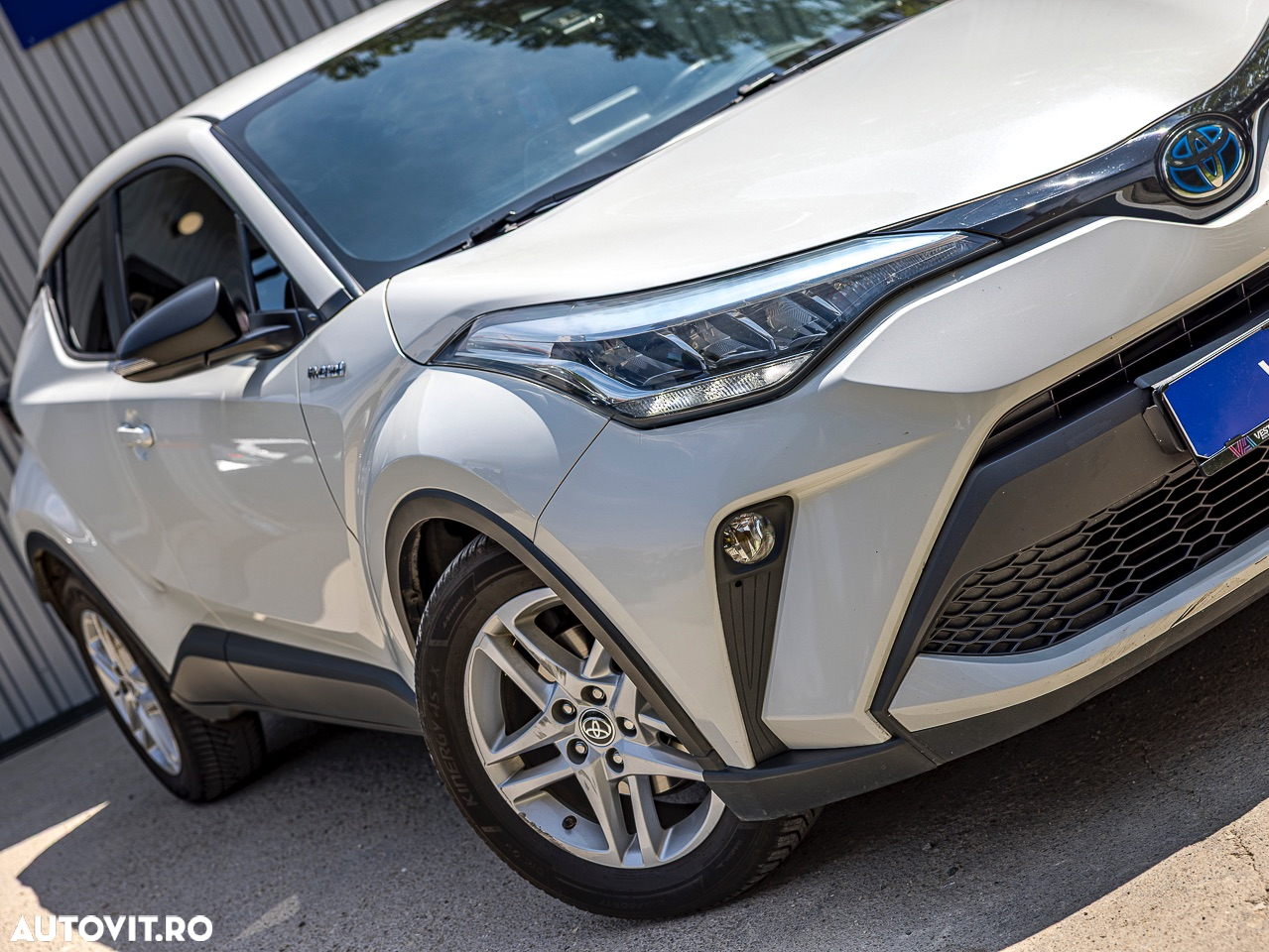 Toyota C-HR 1.8 HEV 140 CP 4x2 CVT Active - 12