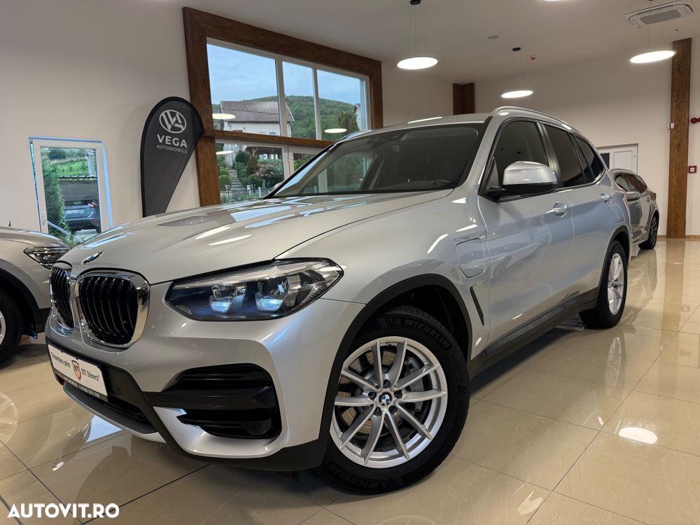 BMW X3 xDrive20i Aut. Luxury Line - 2
