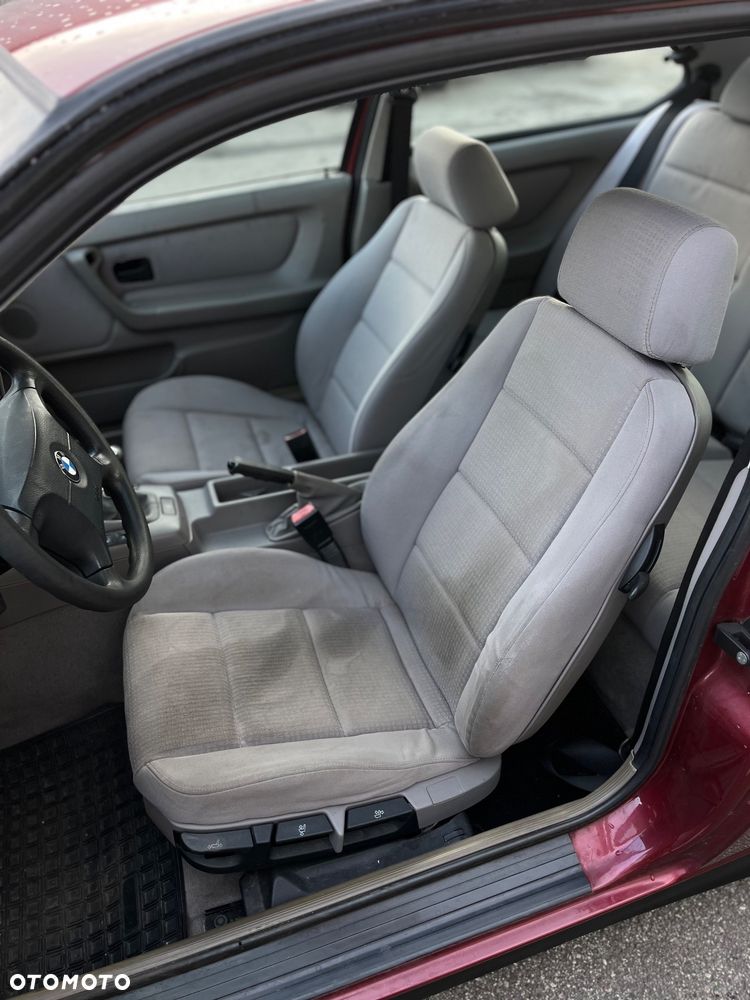 BMW Seria 3 316i - 9