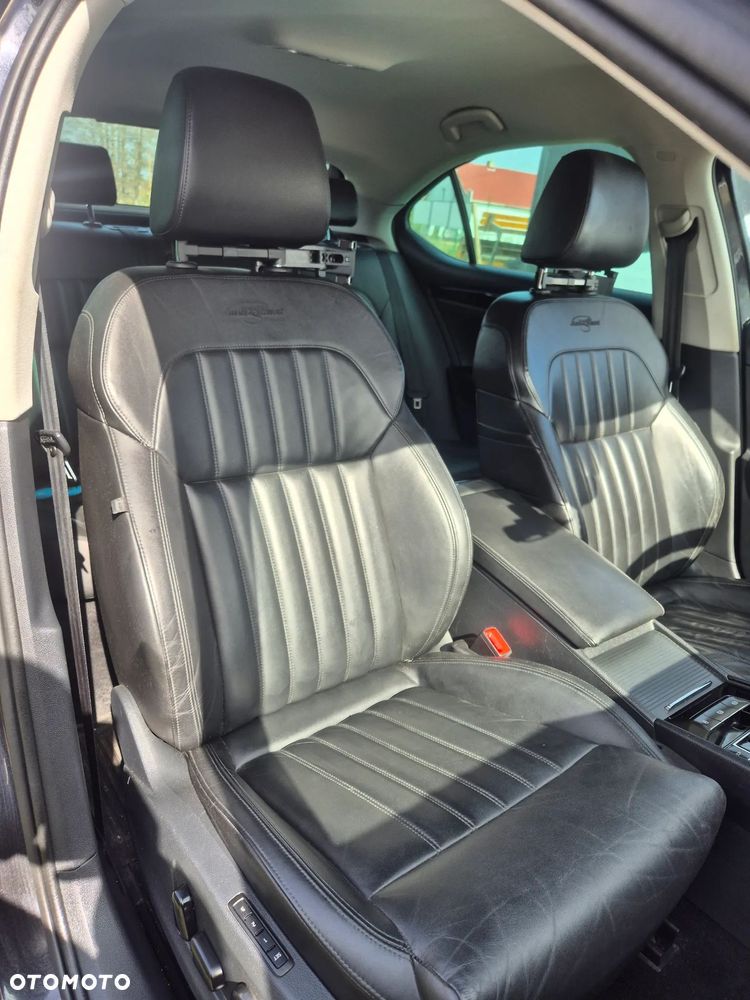 Skoda Superb 2.0 TDI 4x4 L&K DSG - 32