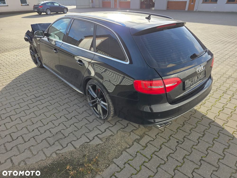Audi A4 Avant - 1