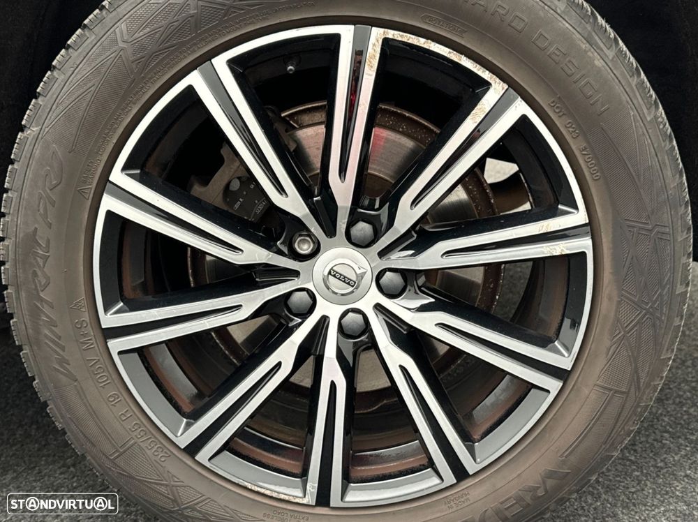 Volvo XC 60 T6 AWD Recharge Geartronic Inscription Expression - 42