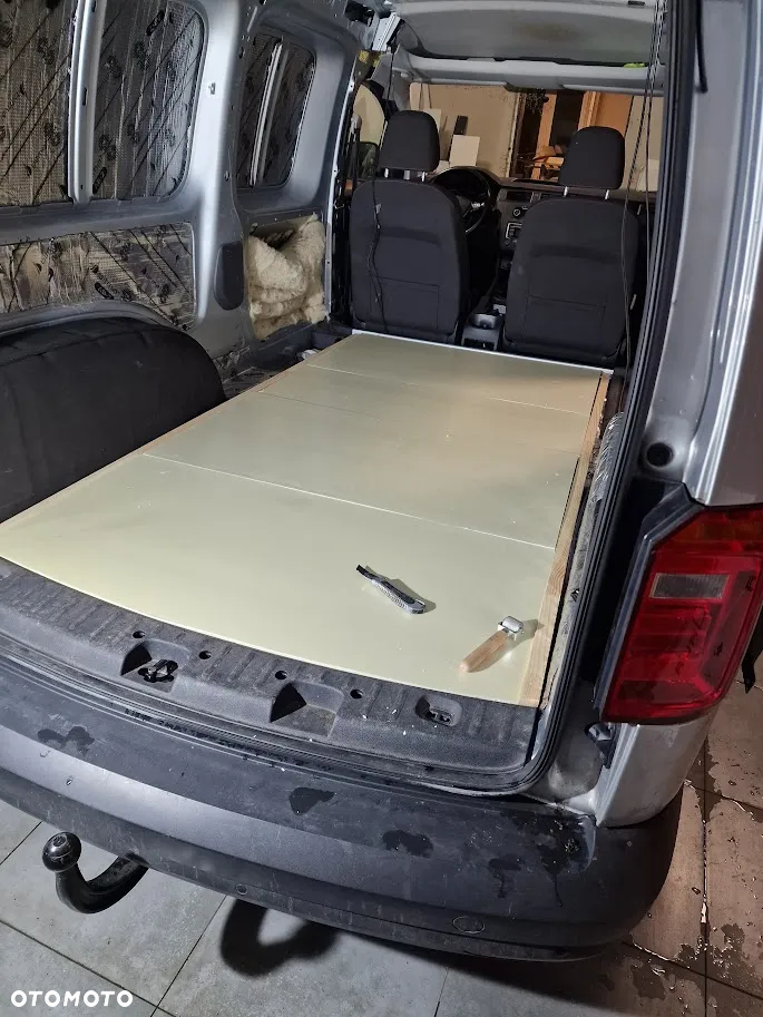 Volkswagen Caddy 2.0 TDI - 13