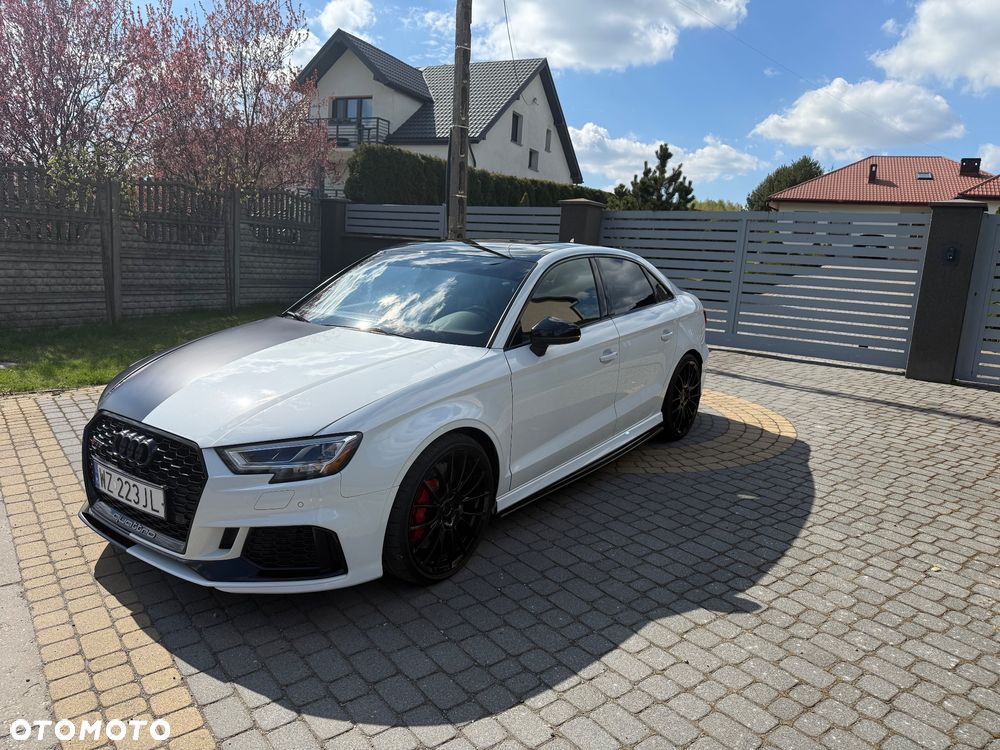 Audi RS3 Limousine S tronic - 1
