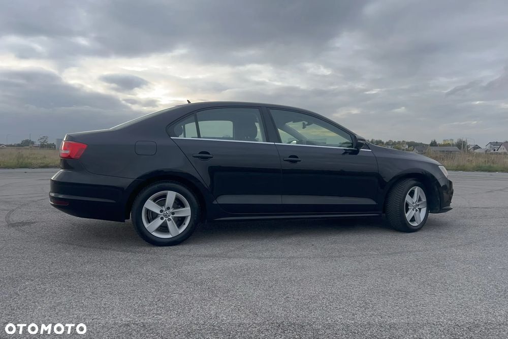 Volkswagen Jetta 1.4 TSI BMT Comfortline - 13