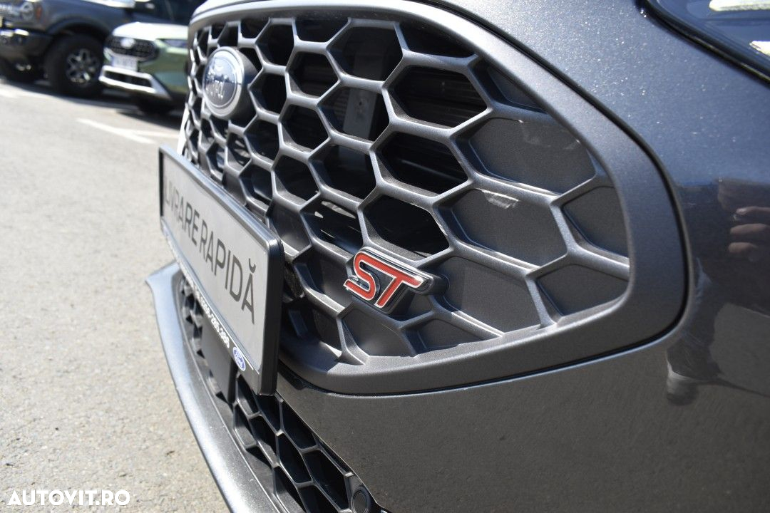 Ford Focus 2.3 Ecoboost ST X - 27