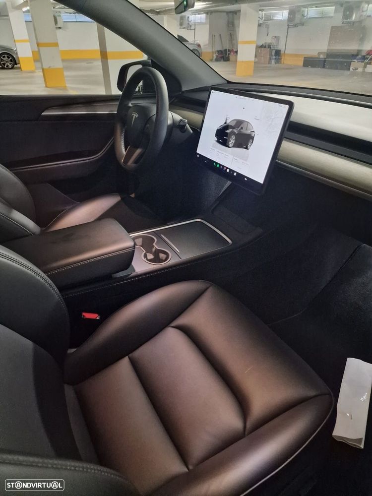 Tesla Model Y RWD - 3