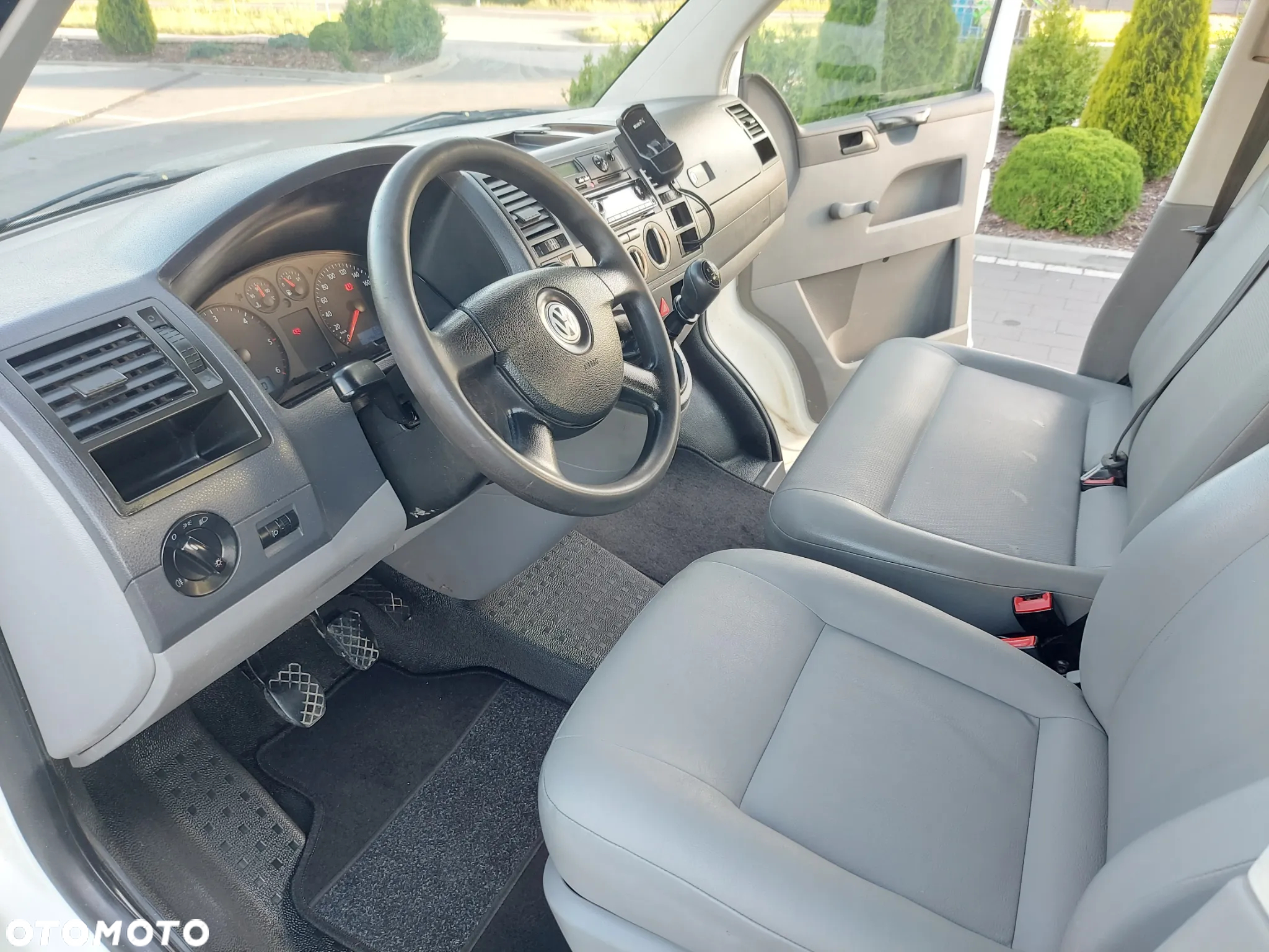 Volkswagen T5 - 11