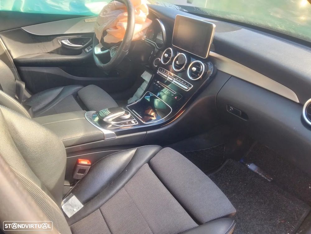 Mercedes-Benz C-CLass T-Model S205 C 200 D - 4