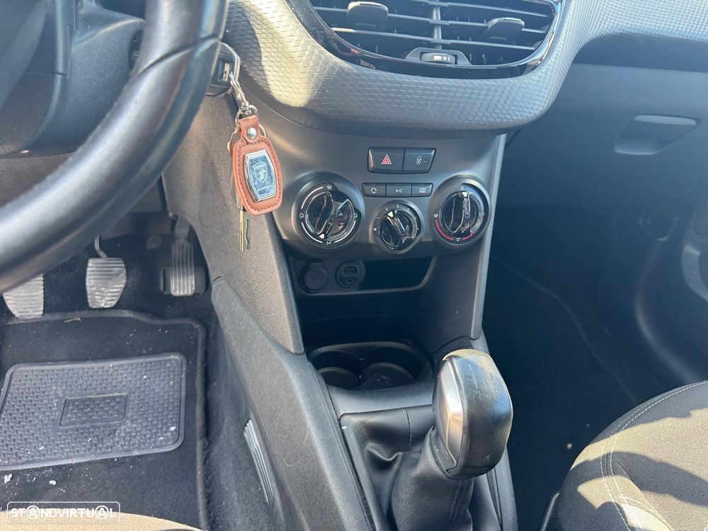 Peugeot 208 1.2 PureTech Style - 9