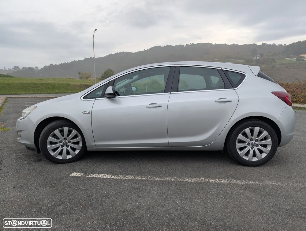 Opel Astra 1.7 CDTI Cosmo - 2