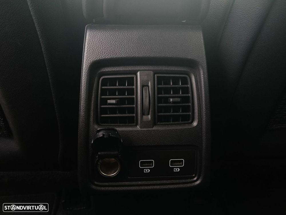 Renault Captur 1.0 TCe Techno Bi-Fuel - 34