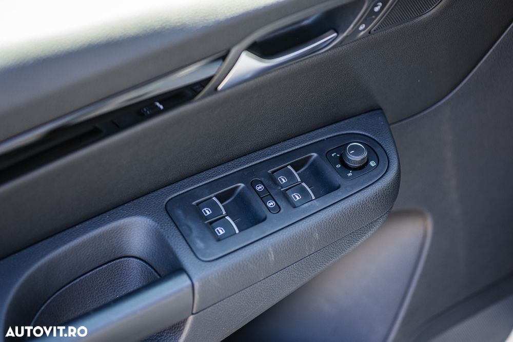 Volkswagen Sharan 2.0 TDI DSG (BlueMotion Technology) Highline - 22