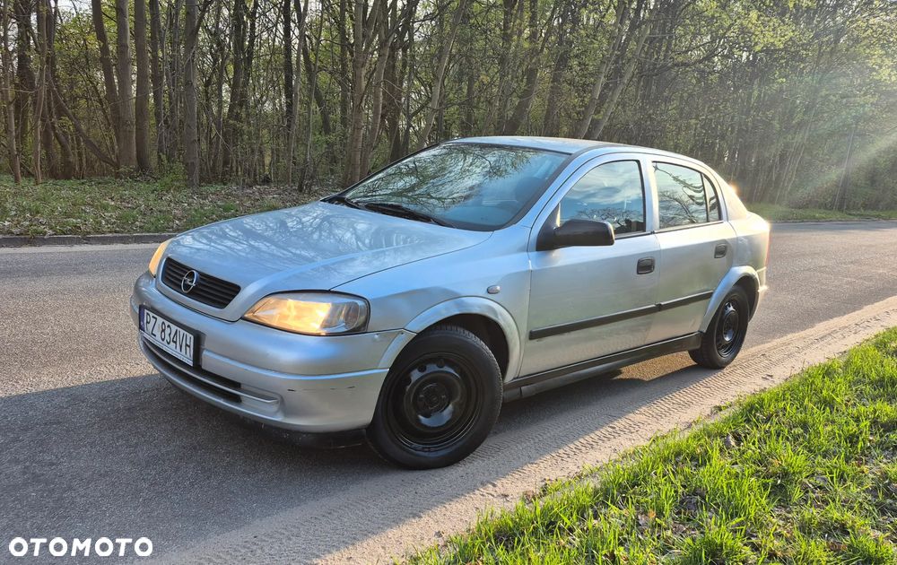 Opel Astra 1.4 Enjoy - 1