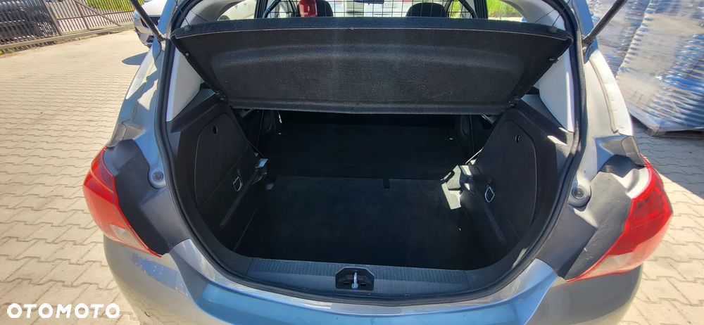 Opel Corsa - 15