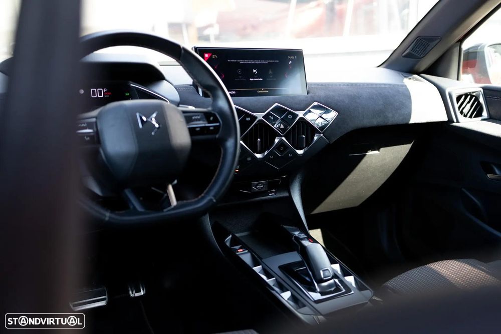 DS DS3 Crossback 1.2 PureTech Performance Line EAT8 - 32