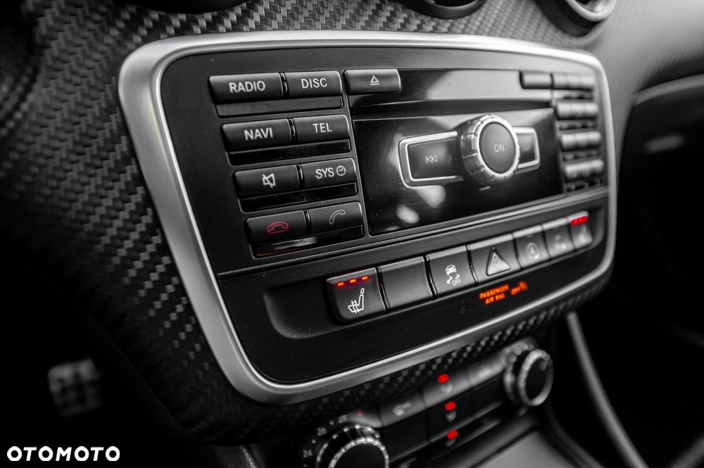 Mercedes-Benz Klasa A 45 AMG 4Matic AMG Speedshift 7G-DCT Edition 1 - 32