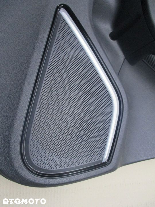 AUDI A3 13R. 5D 8V TAPICERKA DRZWI LEWA TYŁ - 4