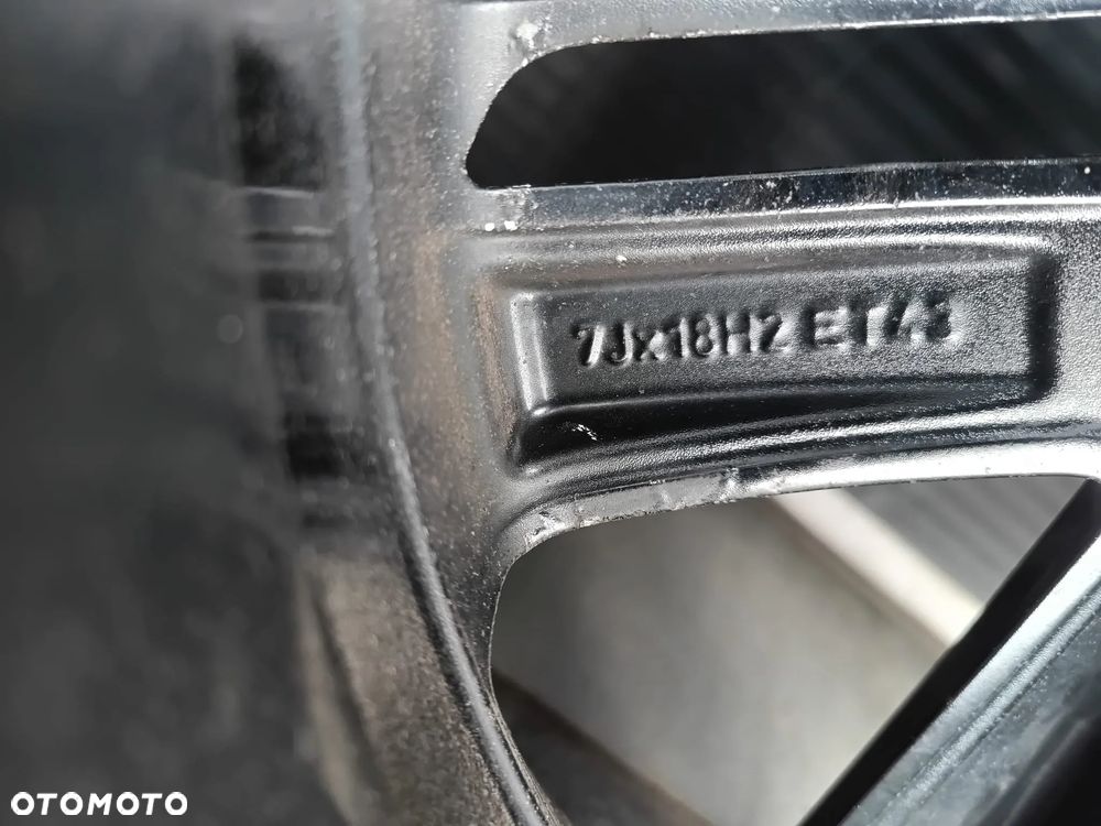 Koła Felgi Aluminiowe opony zimowe 5FJ601025C VW Seat Tarraco Skoda Audi R18 235/55 - 8