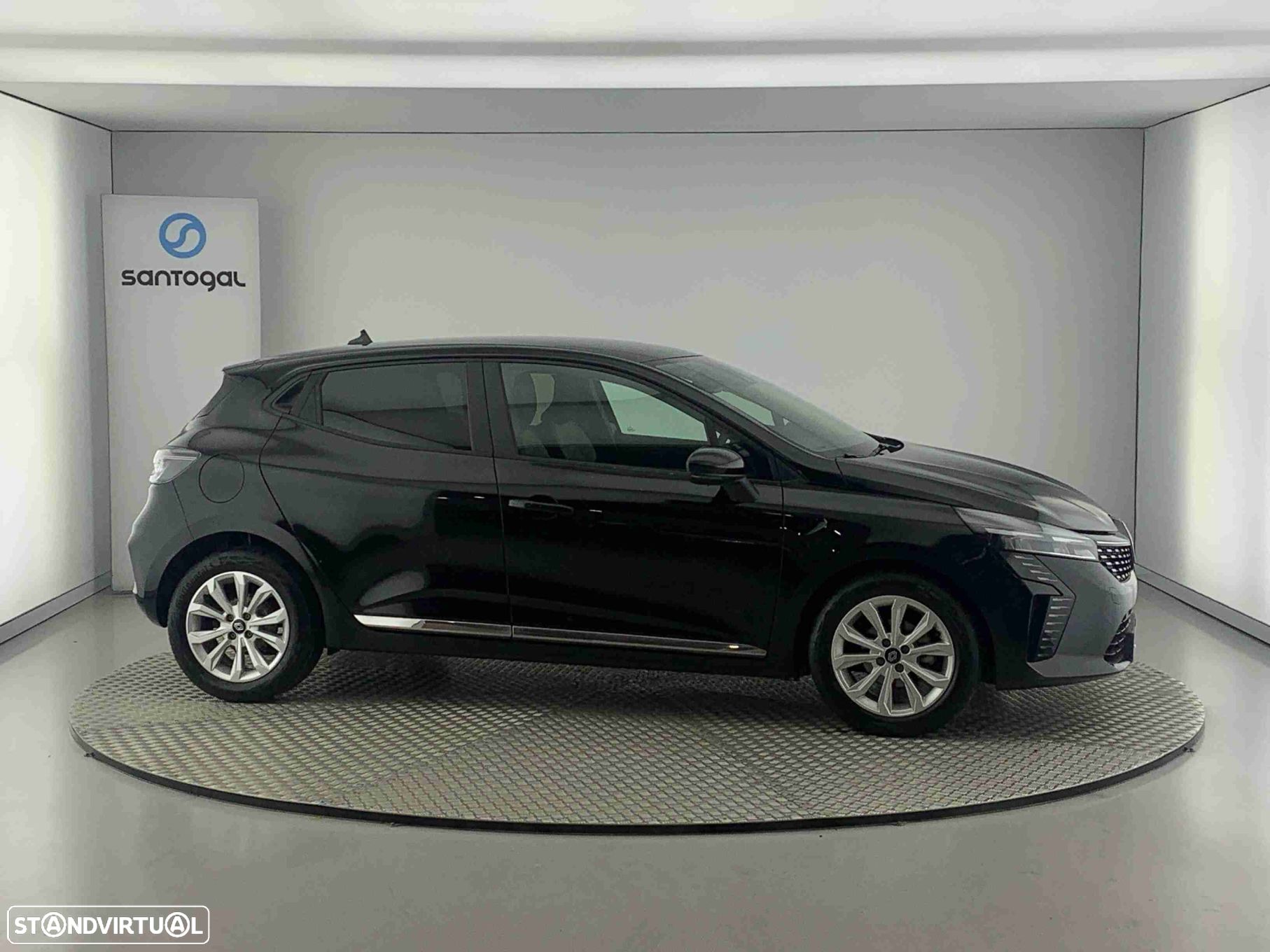 Renault Clio 1.0 TCe Evolution - 1
