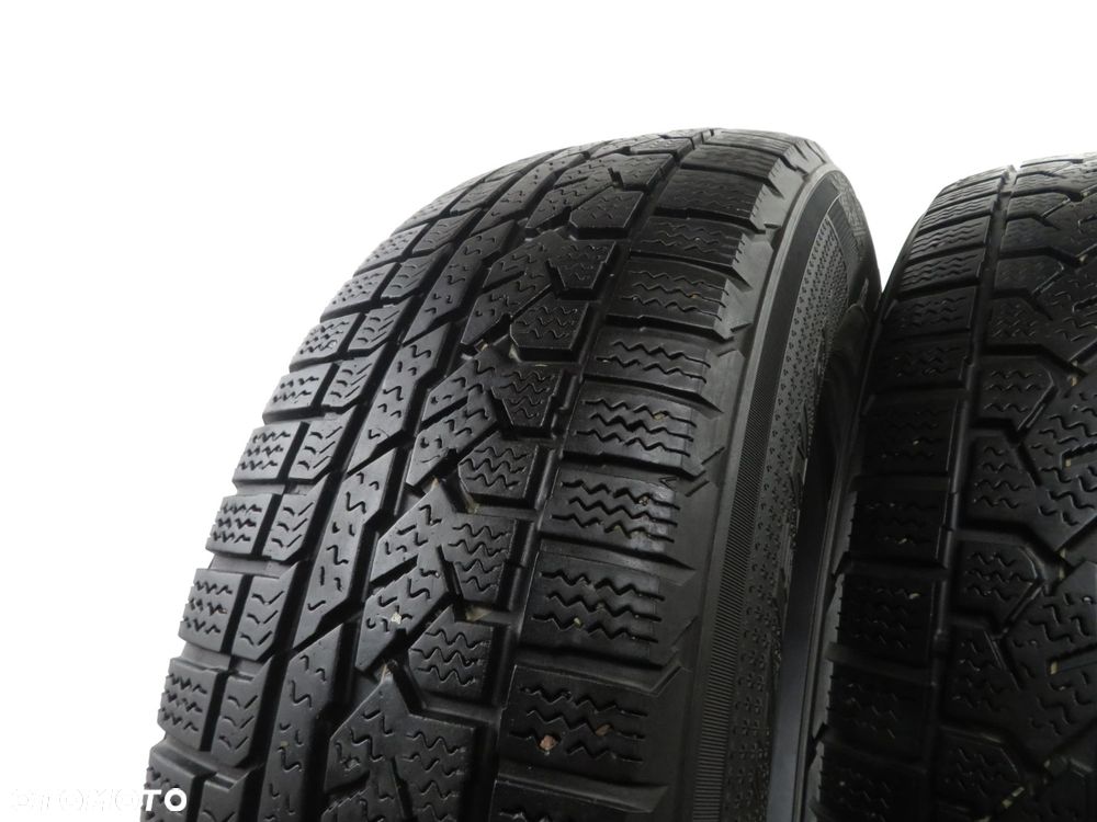 2x 215/70R16 OPONY ZIMOWE Kumho I'Zen RV 100T - 8