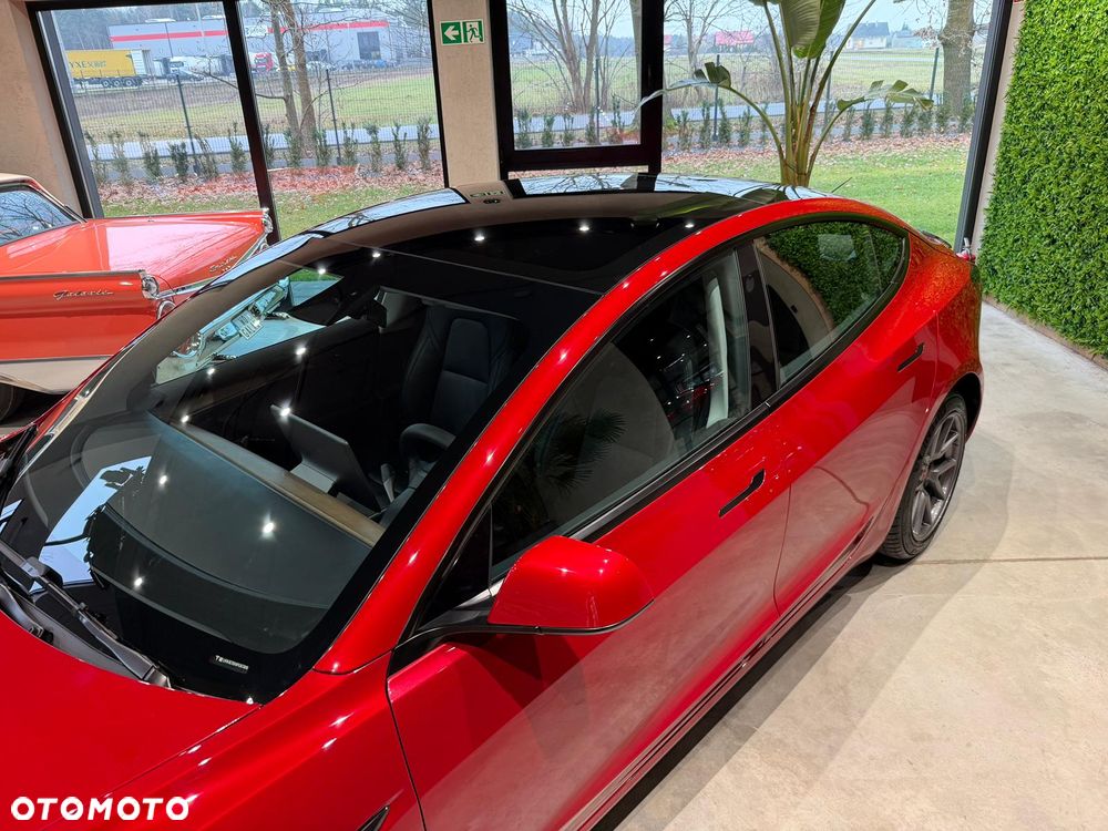 Tesla Model 3 - 5