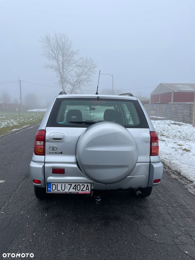 Toyota RAV4 D-4D 4x4 Sol - 5