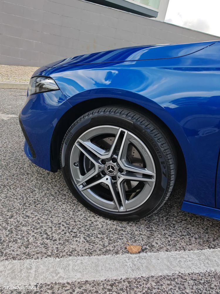 Mercedes-Benz A 250 Limousine e AMG Line - 8