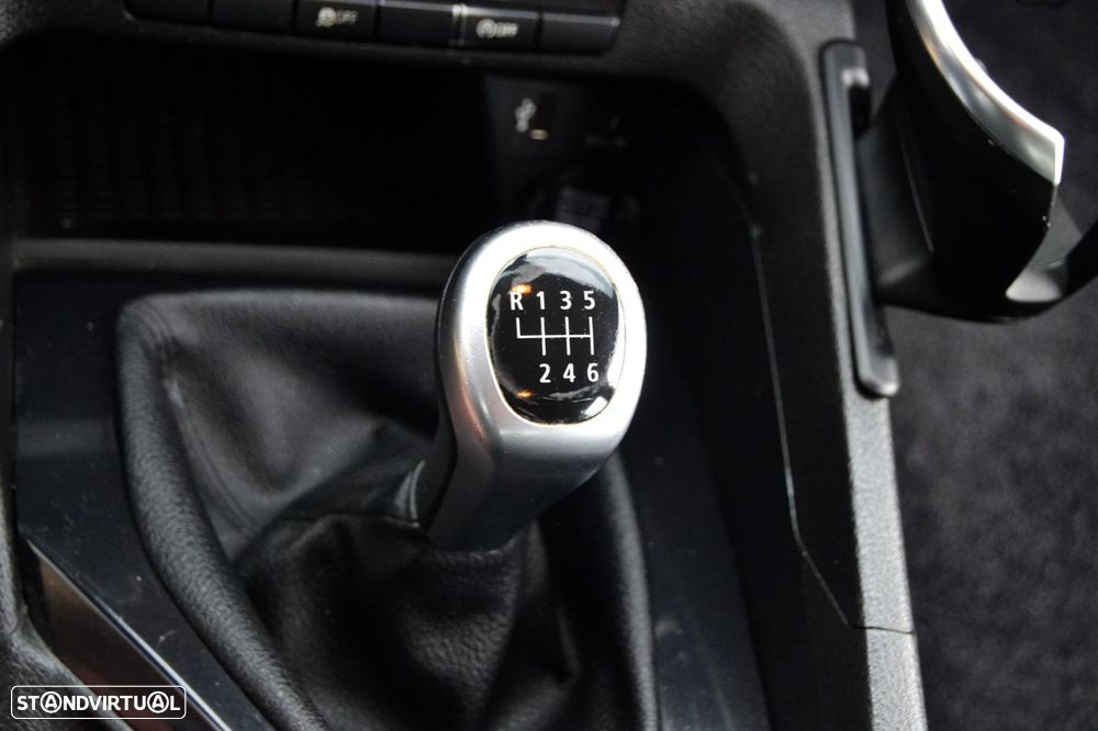 BMW X1 sDrive18d xLine - 15
