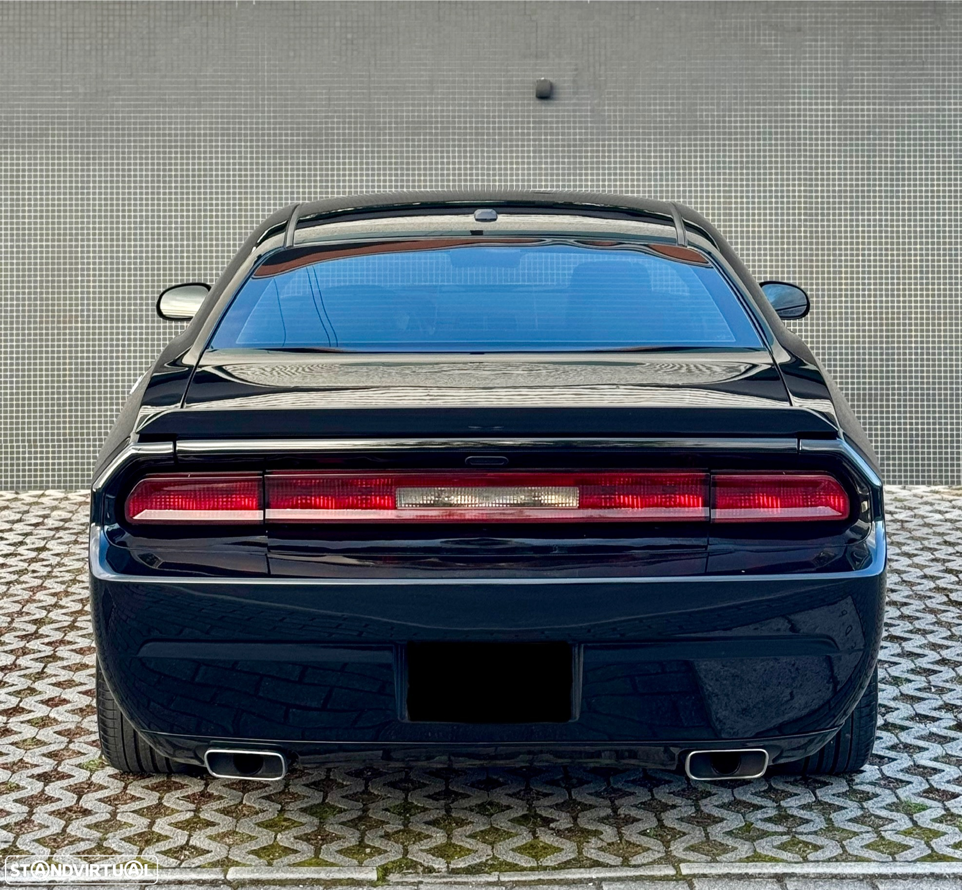 Dodge Challenger Auto SXT Plus - 6