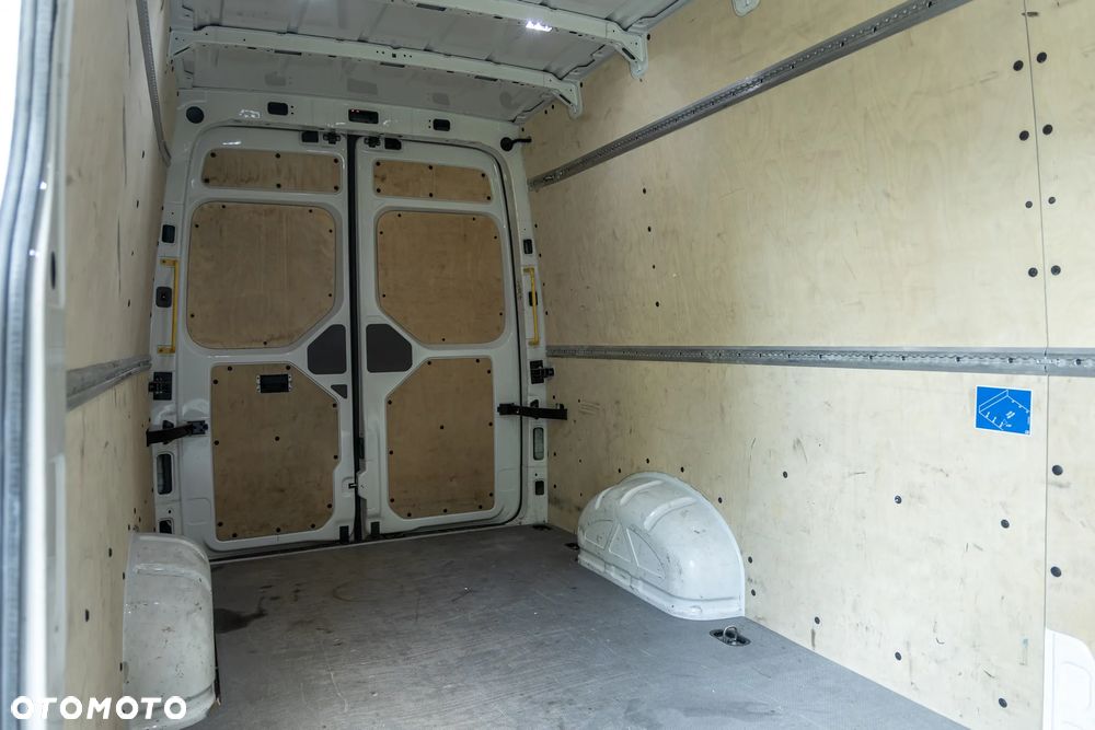 Volkswagen CRAFTER - 15