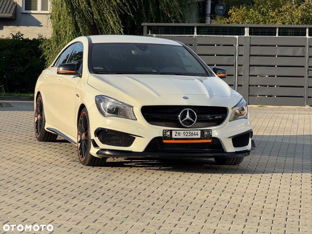 Mercedes-Benz CLA AMG 45 4Matic 7G-DCT Orange Art Edition - 9